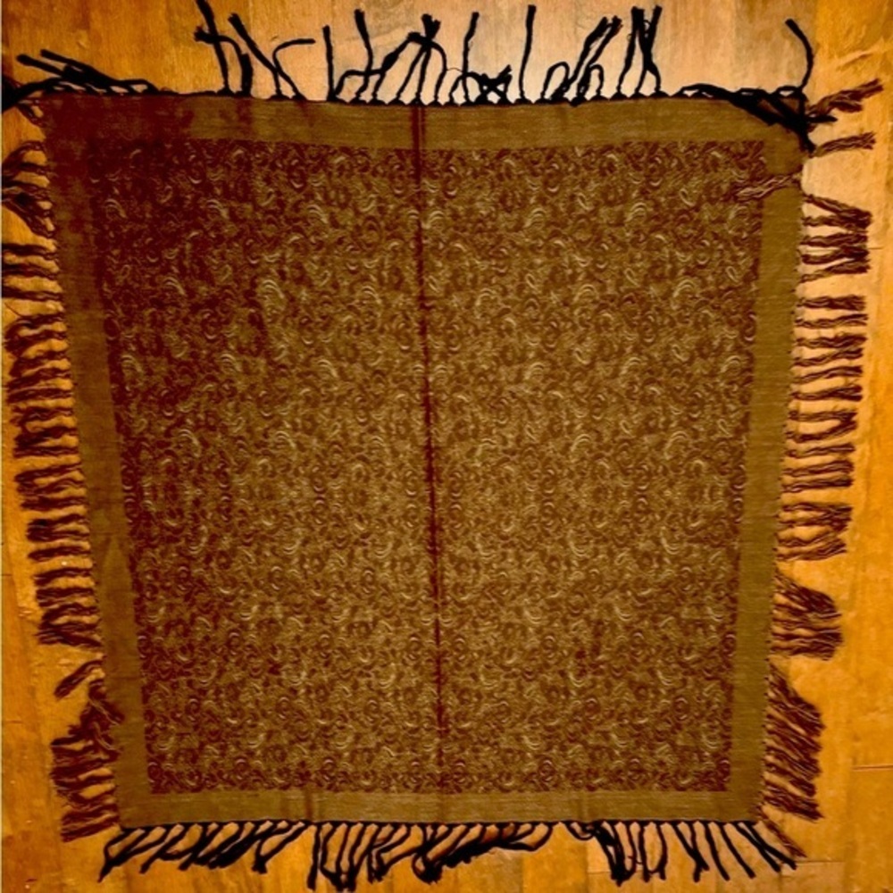 The Accessory Institute Vintage Scarf